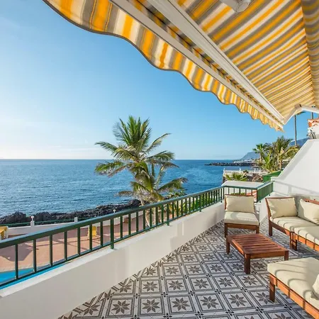 Daire Modern, Bright And Welcoming Oceanfront Puerto de Santiago (Tenerife)