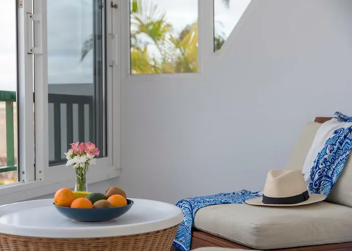 Modern, Bright And Welcoming Oceanfront *