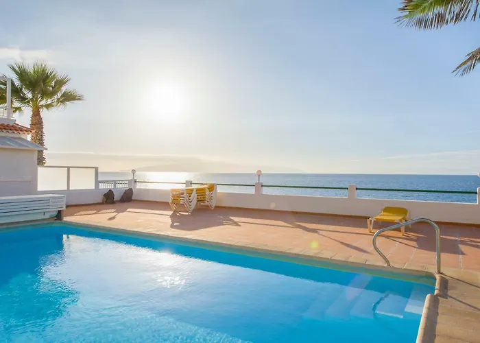 Modern, Bright And Welcoming Oceanfront *