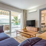 Modern, Bright And Welcoming Oceanfront *