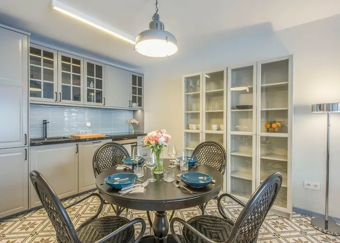 Modern, Bright And Welcoming Oceanfront Appartement