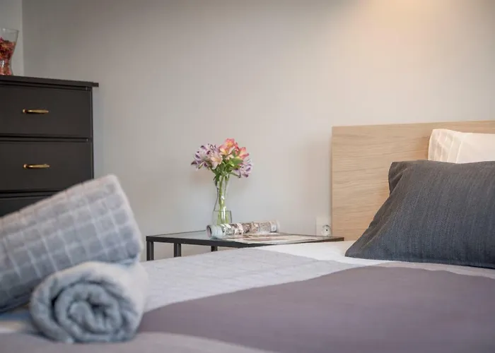 Modern, Bright And Welcoming Oceanfront Appartement