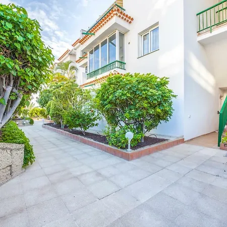 Modern, Bright And Welcoming Oceanfront *